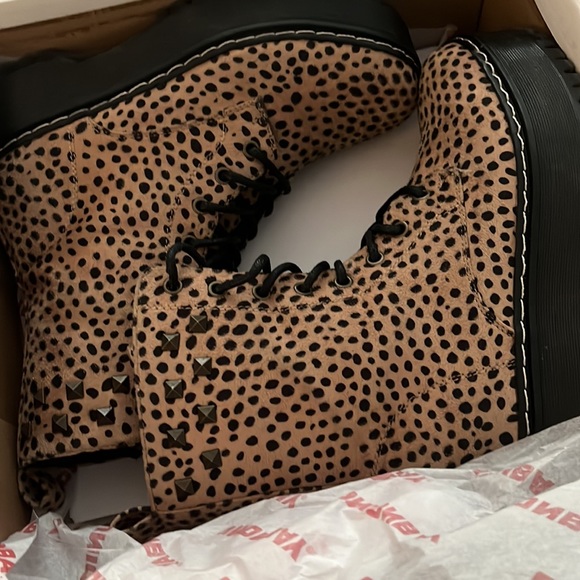 Brown combat Chita - Picture 2 of 5